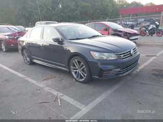 VOLKSWAGEN VOLKSWAGEN PASSAT 1.8T R-LINE