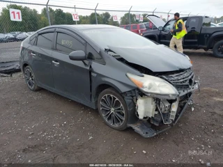 TOYOTA TOYOTA PRIUS PLUG-IN