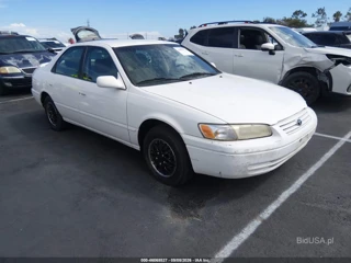 TOYOTA TOYOTA CAMRY LE