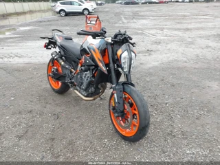 KTM KTM 890 DUKE R