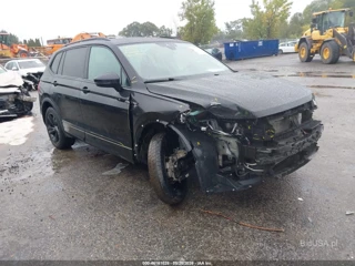 VOLKSWAGEN VOLKSWAGEN TIGUAN 2.0T SE R-LINE BLACK