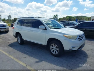 TOYOTA TOYOTA HIGHLANDER BASE PLUS