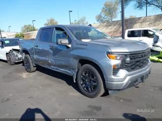 CHEVROLET CHEVROLET SILVERADO 1500 2WD  SHORT BED CUSTOM