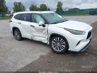 TOYOTA TOYOTA HIGHLANDER HYBRID PLATINUM