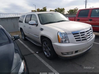 CADILLAC CADILLAC ESCALADE ESV LUXURY