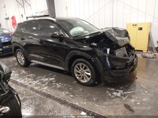 HYUNDAI HYUNDAI TUCSON SE