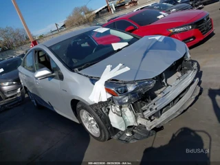 TOYOTA TOYOTA PRIUS LE