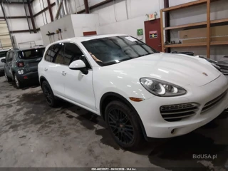 PORSCHE PORSCHE CAYENNE PLATINUM EDITION