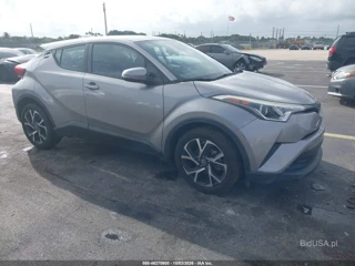 TOYOTA TOYOTA C-HR XLE PREMIUM