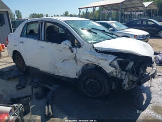 NISSAN NISSAN VERSA 1.8S