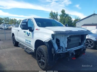 CHEVROLET CHEVROLET SILVERADO 1500 4WD  STANDARD BED LT TRAIL BOSS