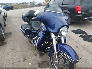 HARLEY-DAVIDSON HARLEY-DAVIDSON FLHTCUI
