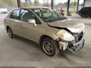 NISSAN NISSAN VERSA 1.8S