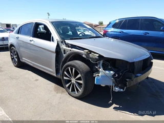 CHRYSLER CHRYSLER 200 TOURING