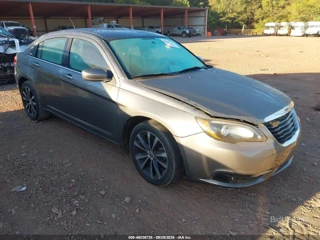 CHRYSLER CHRYSLER 200 TOURING