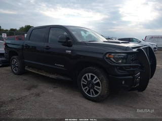 TOYOTA TOYOTA TUNDRA SR5