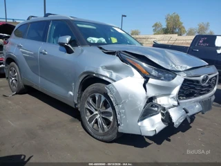 TOYOTA TOYOTA HIGHLANDER XLE