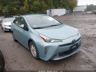 TOYOTA TOYOTA PRIUS LE