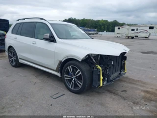BMW X7 M50I