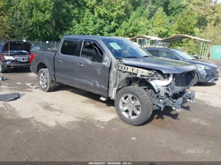 FORD FORD F-150 LARIAT