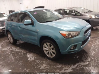 MITSUBISHI MITSUBISHI OUTLANDER SPORT SE