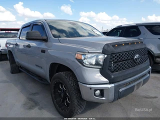 TOYOTA TOYOTA TUNDRA SR5