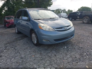 TOYOTA TOYOTA SIENNA XLE
