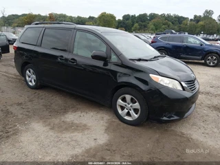 TOYOTA TOYOTA SIENNA LE 8 PASSENGER