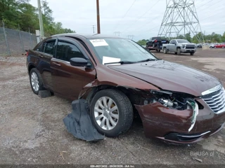 CHRYSLER CHRYSLER 200 TOURING