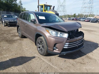 TOYOTA TOYOTA HIGHLANDER LE PLUS