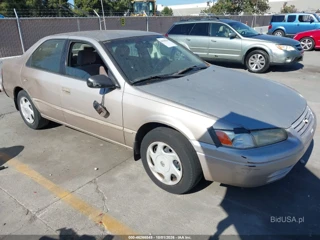 TOYOTA TOYOTA CAMRY LE V6