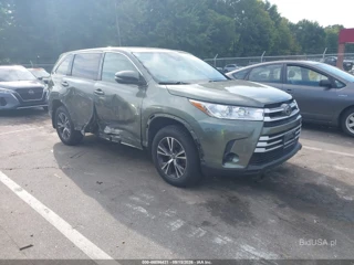 TOYOTA TOYOTA HIGHLANDER LE