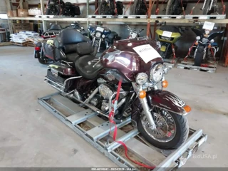 HARLEY-DAVIDSON HARLEY-DAVIDSON FLHTCUI SHRINE