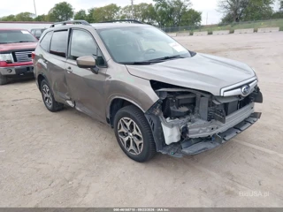 SUBARU SUBARU FORESTER PREMIUM