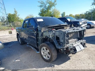 CHEVROLET CHEVROLET SILVERADO 1500 4WD  SHORT BED RST
