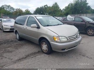 TOYOTA TOYOTA SIENNA LE