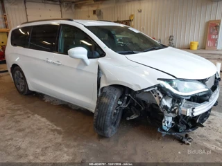 CHRYSLER CHRYSLER PACIFICA HYBRID TOURING L