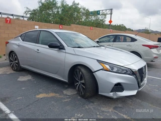 NISSAN NISSAN ALTIMA SR FWD