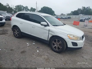 VOLVO VOLVO XC60 T6/T6 R-DESIGN