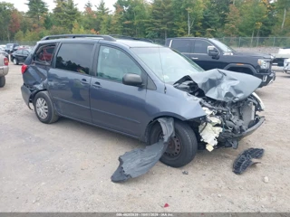 TOYOTA TOYOTA SIENNA LE