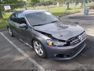 VOLKSWAGEN VOLKSWAGEN PASSAT 2.5L SE