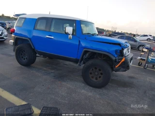 TOYOTA TOYOTA FJ CRUISER