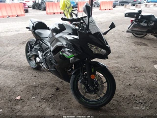 KAWASAKI KAWASAKI EX650 R