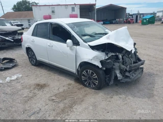 NISSAN NISSAN VERSA 1.8S