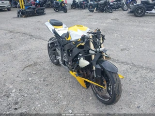 SUZUKI SUZUKI GSX-R600