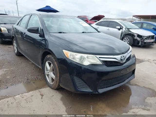 TOYOTA TOYOTA CAMRY HYBRID LE