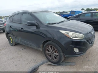 HYUNDAI HYUNDAI TUCSON SE