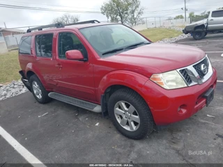 NISSAN NISSAN PATHFINDER SE