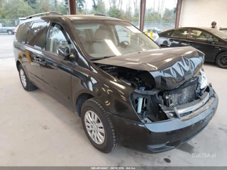 KIA KIA SEDONA LX