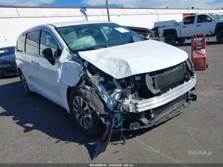 CHRYSLER CHRYSLER PACIFICA HYBRID SELECT